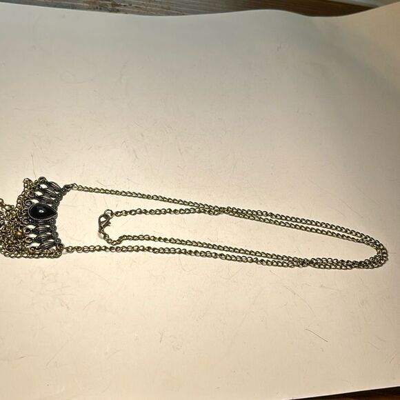 Long gothic inspired dark brass metal fringe chain necklace black stone 30” - Picture 5 of 5